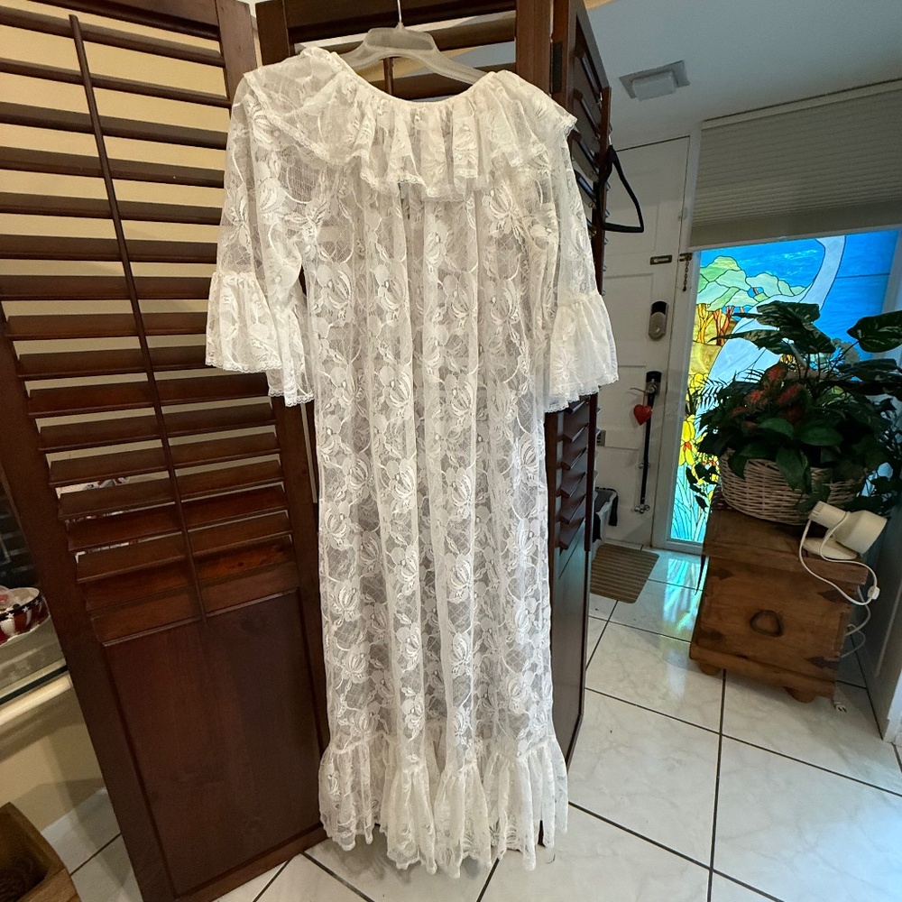 VGT DAVID BROWN LACE DRESS SMALL - Picture 2 of 4